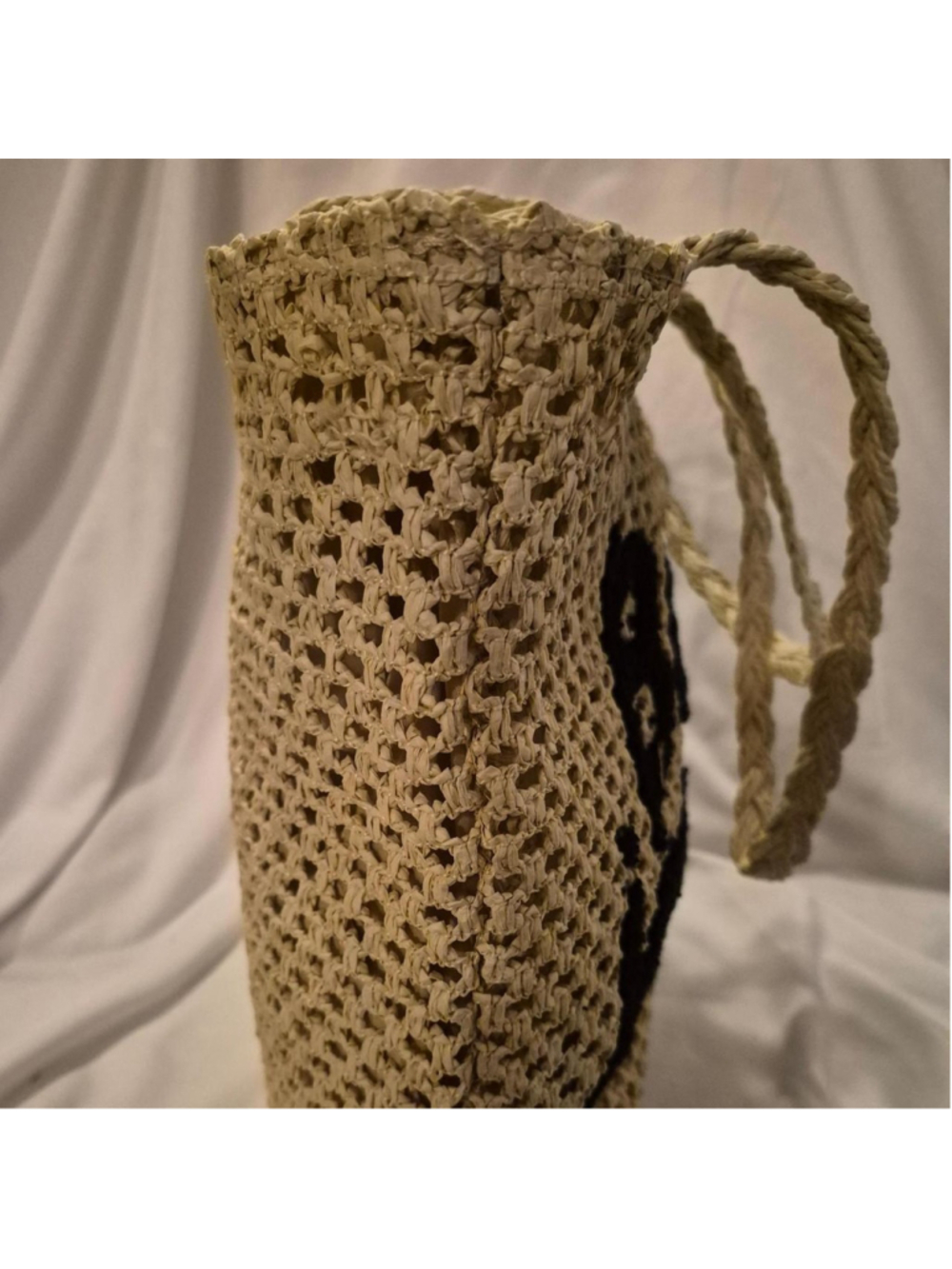Boutique Crochet Handbag with 'Bonjour' Design
This is a boutique-style crochet - Picture 6 of 7